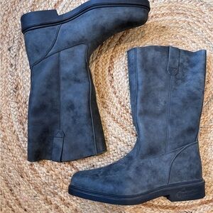 NWOT Blundstone Tall Boots - Grey